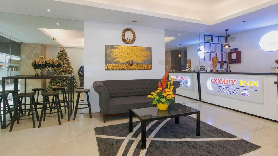 RedDoorz @ Tesoro Apartments Ermita Manila Hotel in Manila City