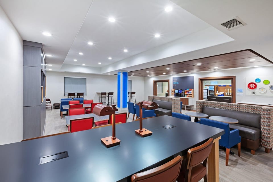 Holiday Inn Express And Suites Longview South I20 By IHG Hotel in Longview