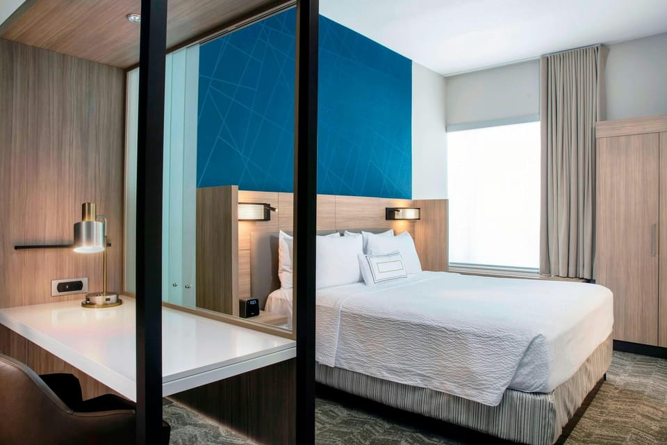 Suite room