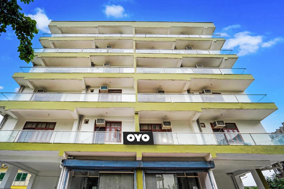 Hotel O Cycas Hotels Hotel in Noida