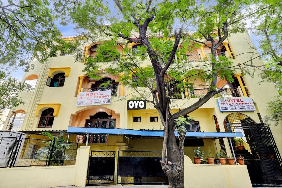 Hotel O Regal Grand Hotel in Hyderabad