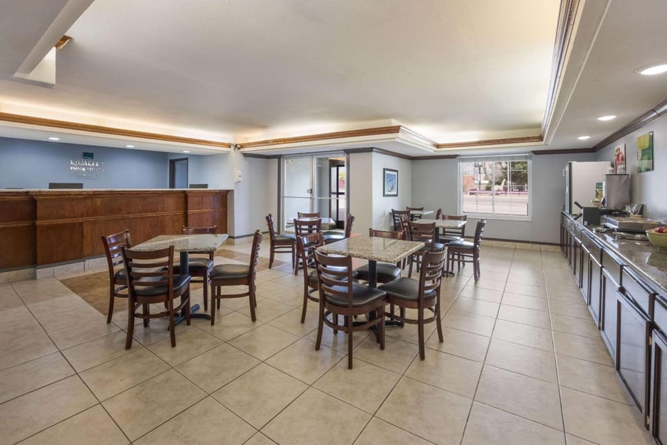 Quality Inn & Suites Clayton, NM Hotel in New Mexico
