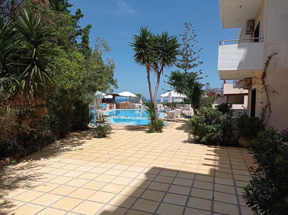 Alexandros Studios Apartment hotel in Crete