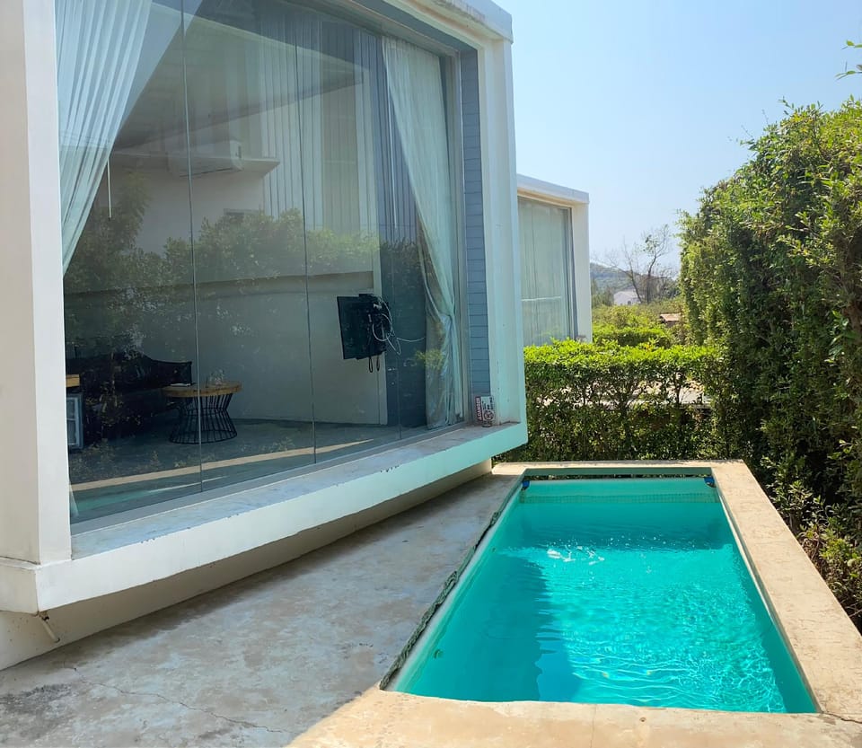 Nomad Resort - Adult Only Resort in Chon Buri Changwat