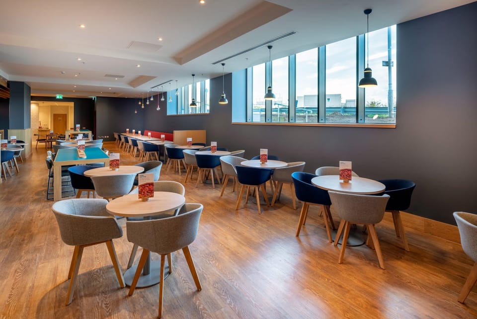 Holiday Inn Express London Heathrow T4 By IHG Hotel in London Borough of Hounslow