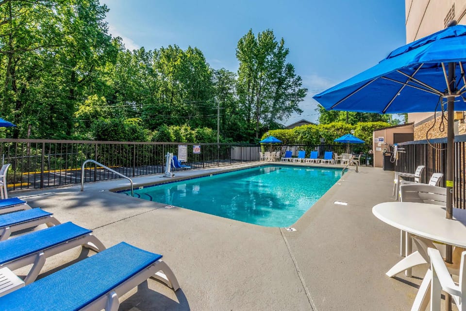 Comfort Inn Charlotte Airport Uptown Hotel in Charlotte