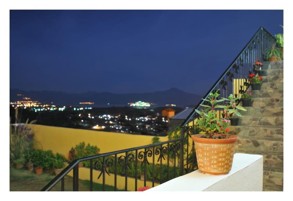 Mirador del Lago Hotel in State of Michoacán
