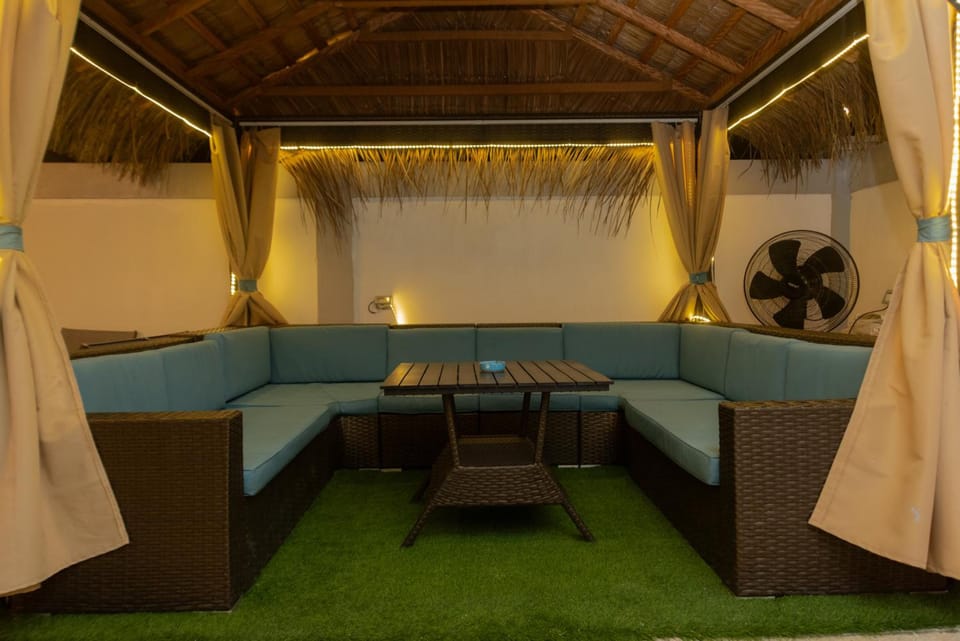 Shared lounge/TV area