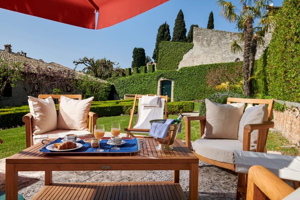 Locanda San Vigilio Hotel in Lake Garda