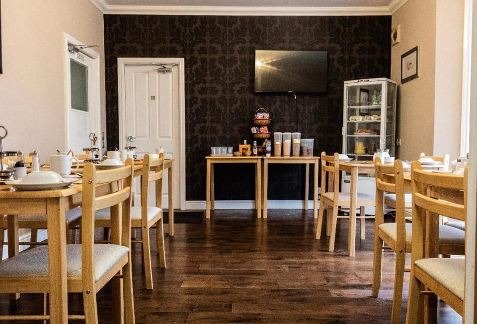 Lochside Guest House Hotel in Scotland