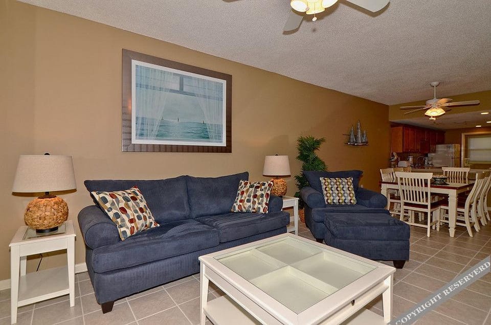 Navarre Towers Hotel in Pensacola Beach