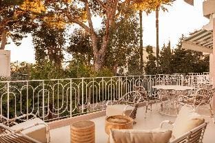 Carla Rosa 8 Luxueux Studio   Piscine - 1 BDR Hotel in Cannes