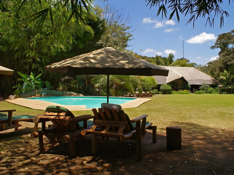 Swimming pool