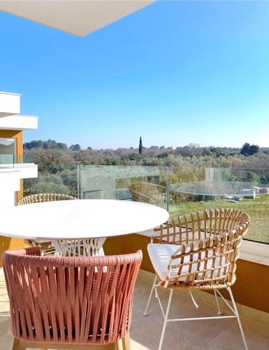 Cozy Istria - Green Penthouse with a view of Brioni Hotel in Fažana