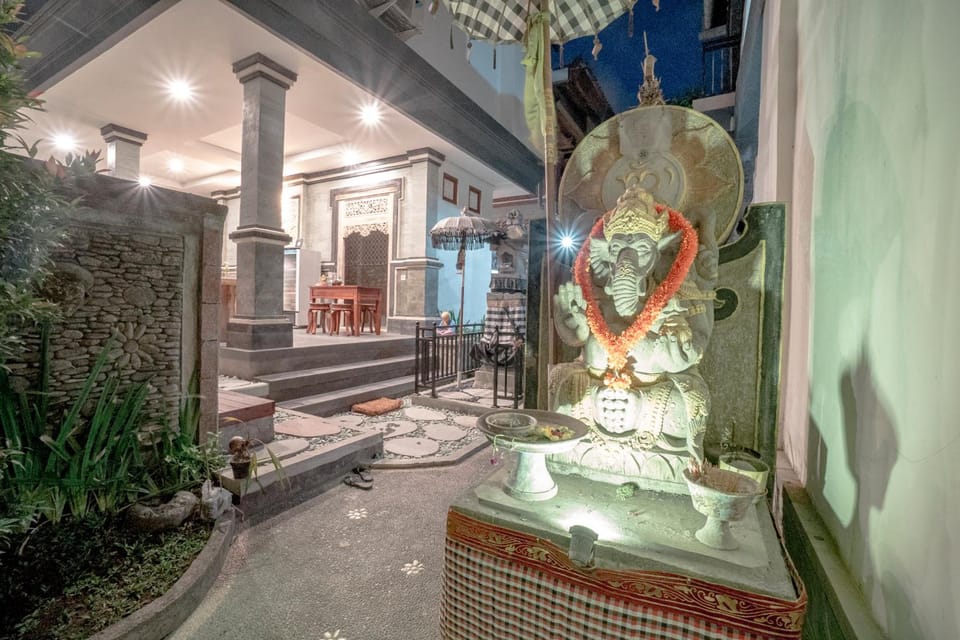 Three Dewi's Guest House Hotel in Ubud
