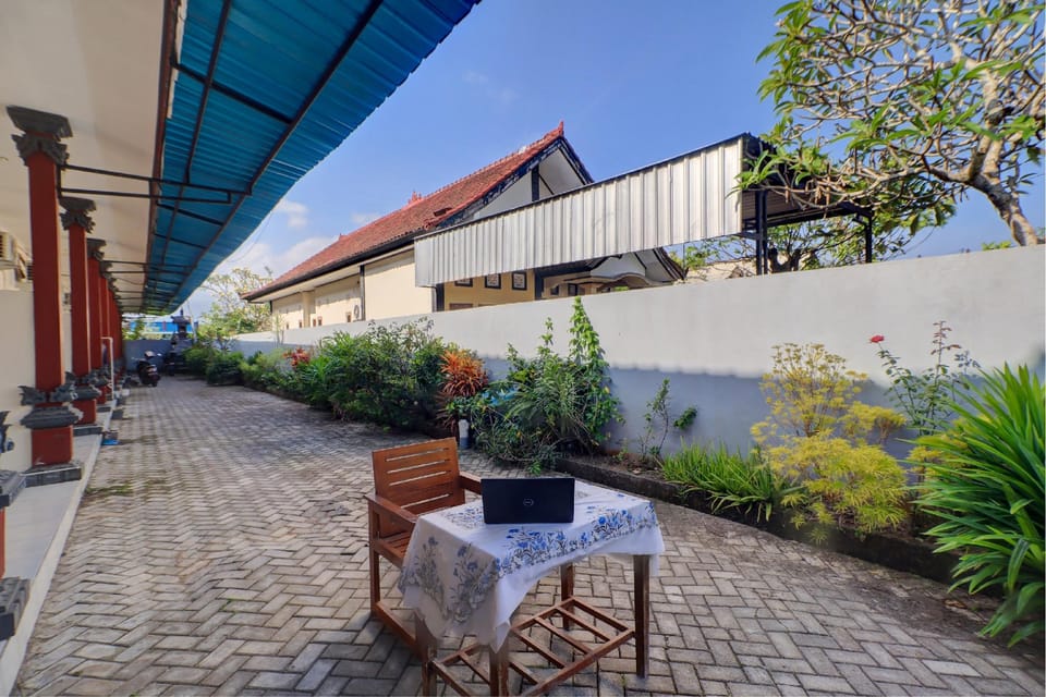 OYO Life 92838 Kost Ibu Surya Hotel in Bali