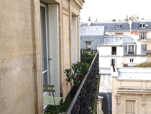 Le Ciel de Paris - Montparnasse & Jardin du Luxembourg Hotel in Paris
