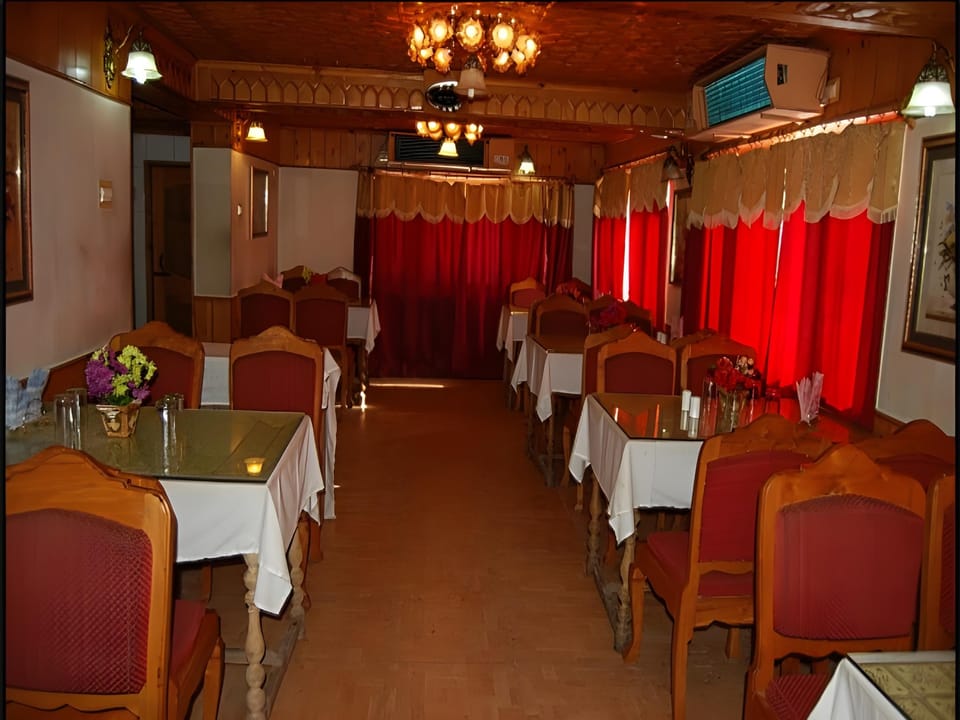 Hotel Khaleel Palace Hotel in India