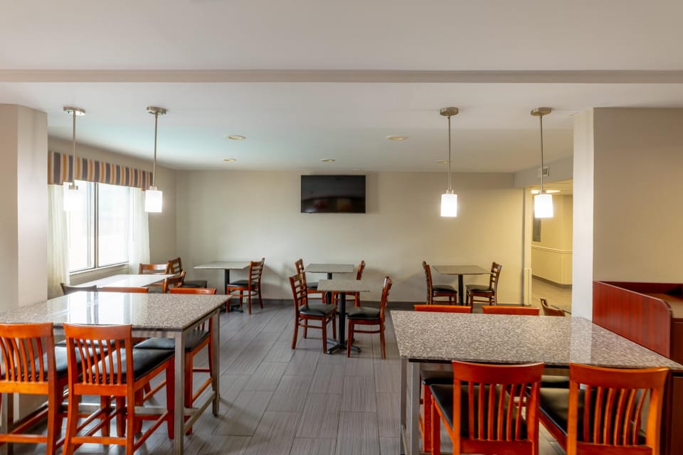 Quality Inn DFW Airport North Hotel in Irving