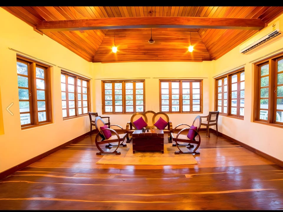 Triveny River Palace Resort in Kerala