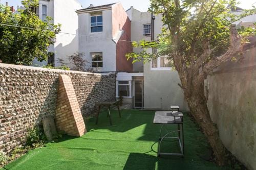 Quality Stay Room Hotel in Hove