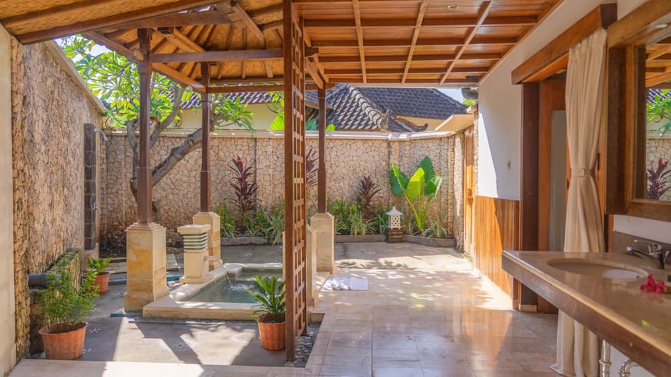 Villa Sari Bumi Resort in Bali
