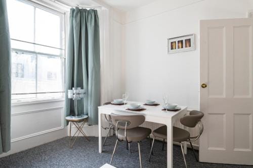 Quality Stay Rooms Hotel in Hove