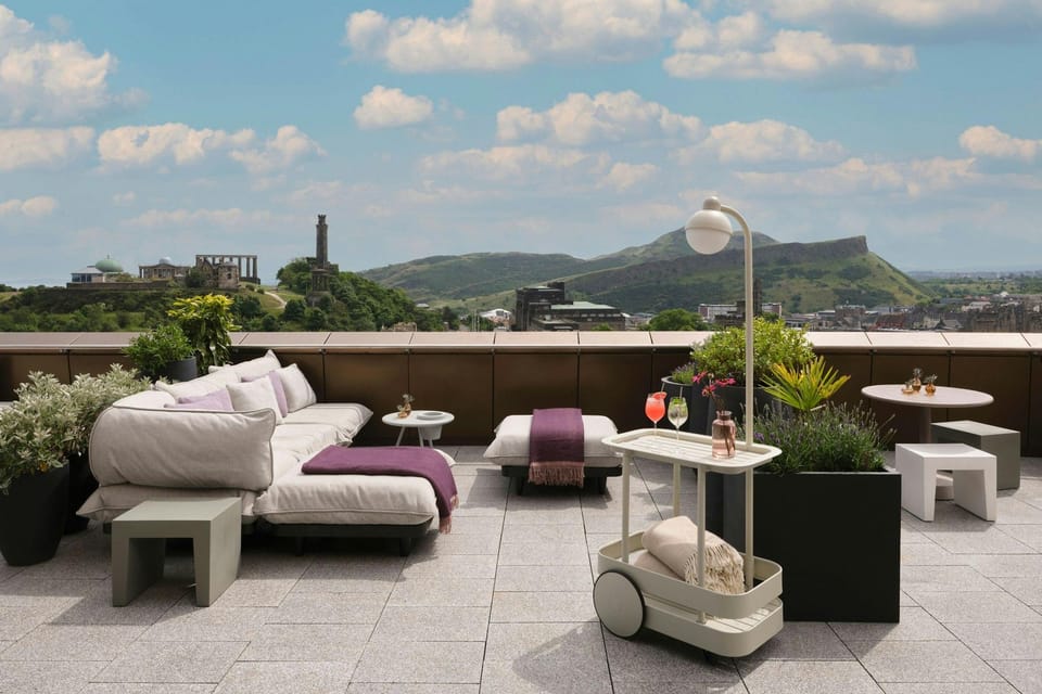 W Edinburgh Hotel in Edinburgh