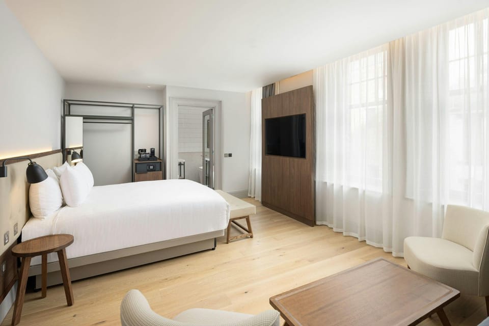 Suite room
