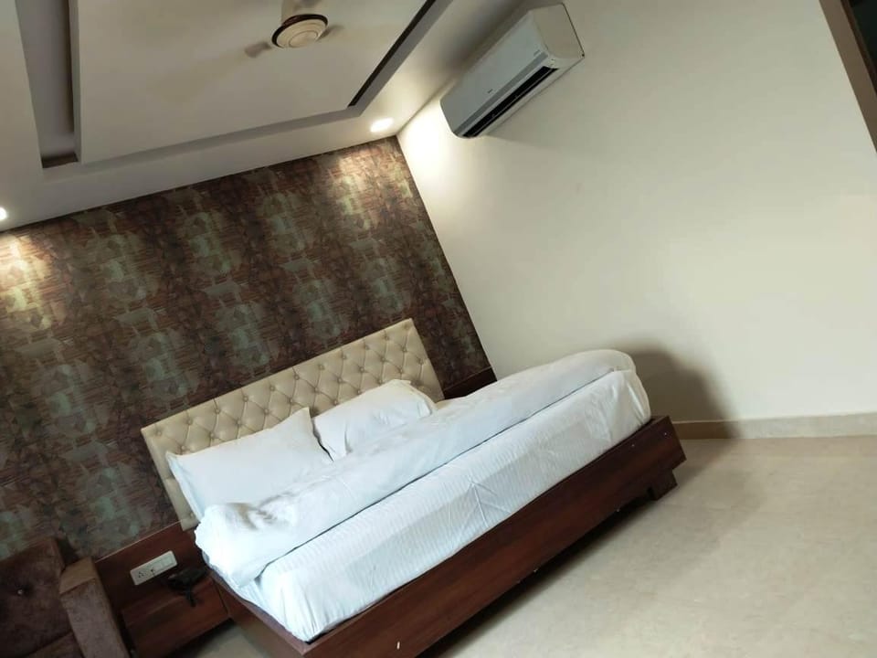 Amenity (Guest room)