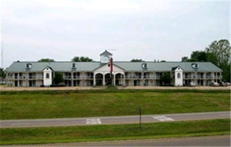 Americana Inn - Henderson Motel in Tennessee