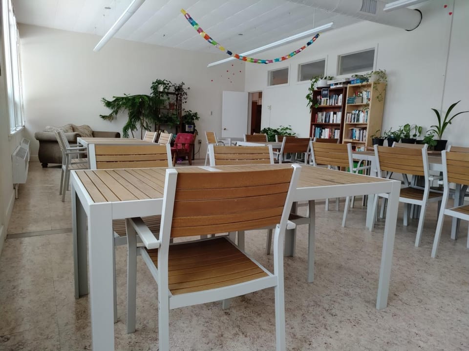 Auberge La Petite Ecole de Forillon Inn in Quebec