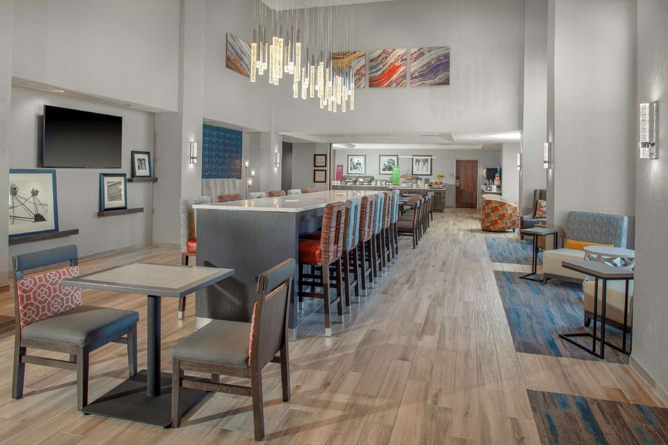 Hampton Inn & Suites Chicago Burr Ridge Hotel in Chicago