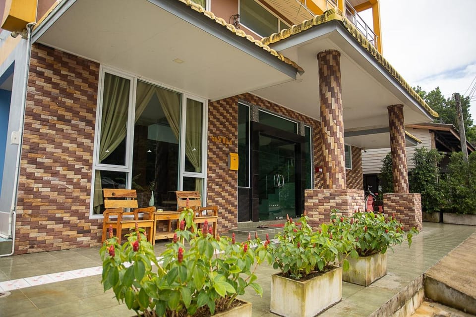 KritshanaJPR 3 K Hotel Hotel in Trat Changwat