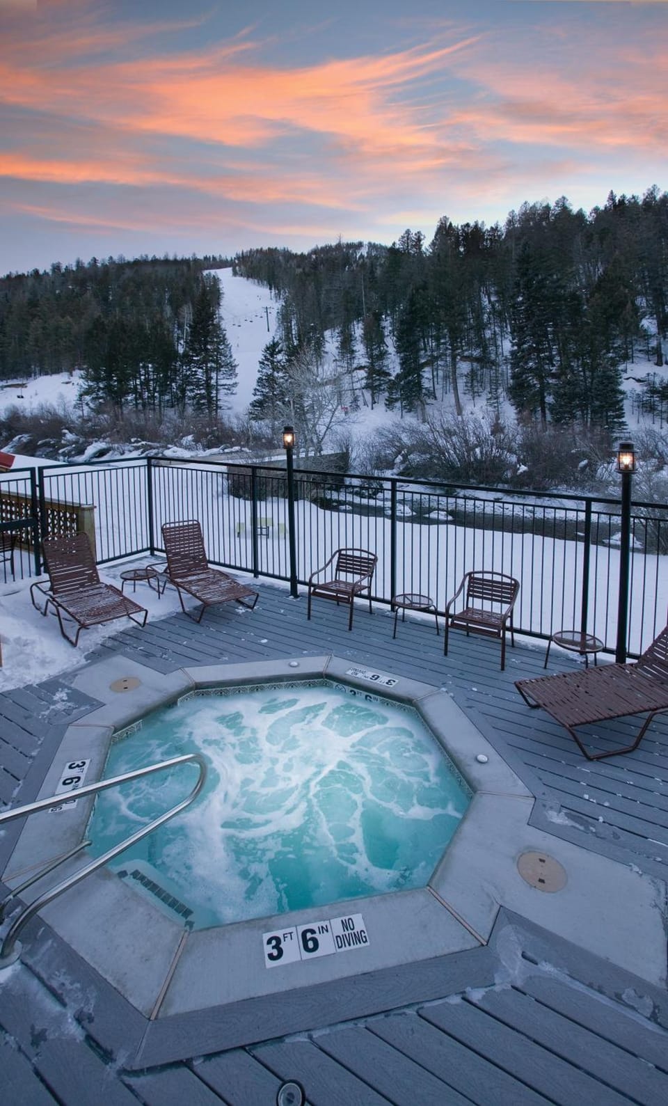 WorldMark Red River Hotel in Red River