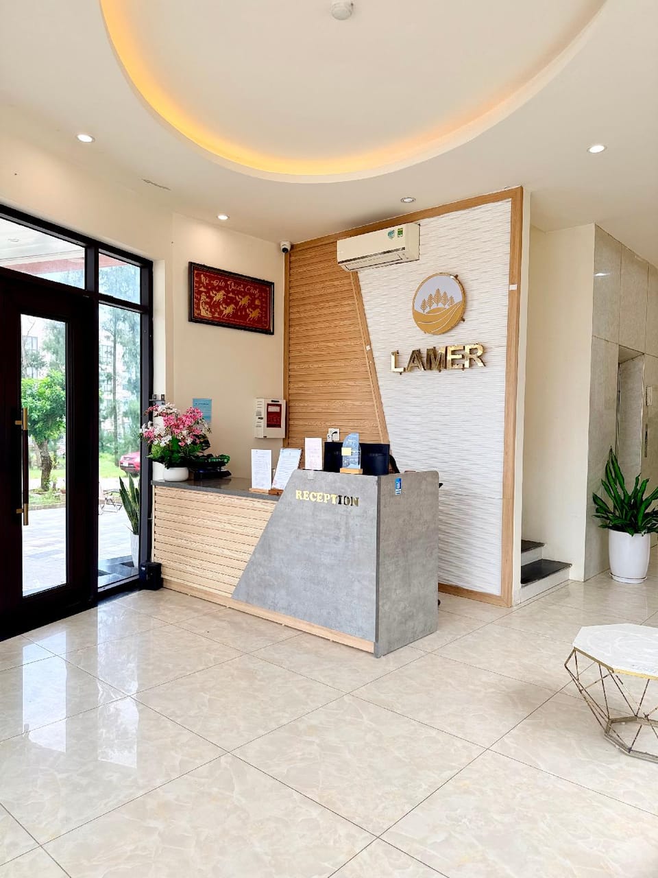 Khách sạn LAMER Thiên Cầm Hotel in Vietnam