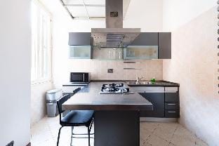 Casa Aosta in Rome with 1 bedrooms and 1 bathrooms Hotel in Rome