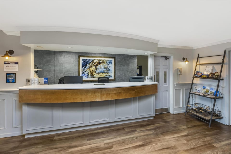Best Western Pier Point Inn Hotel in Oregon