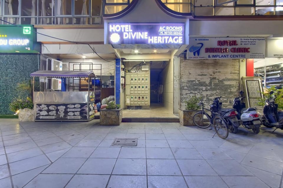 Hotel Divine Heritage Hotel in Vadodara