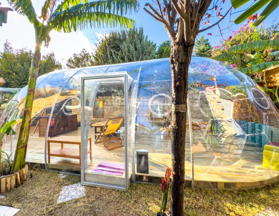 Shared lounge/TV area