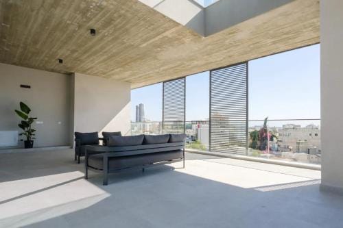 The Grand Sunny Zakaki Penthouse Hotel in Limassol City
