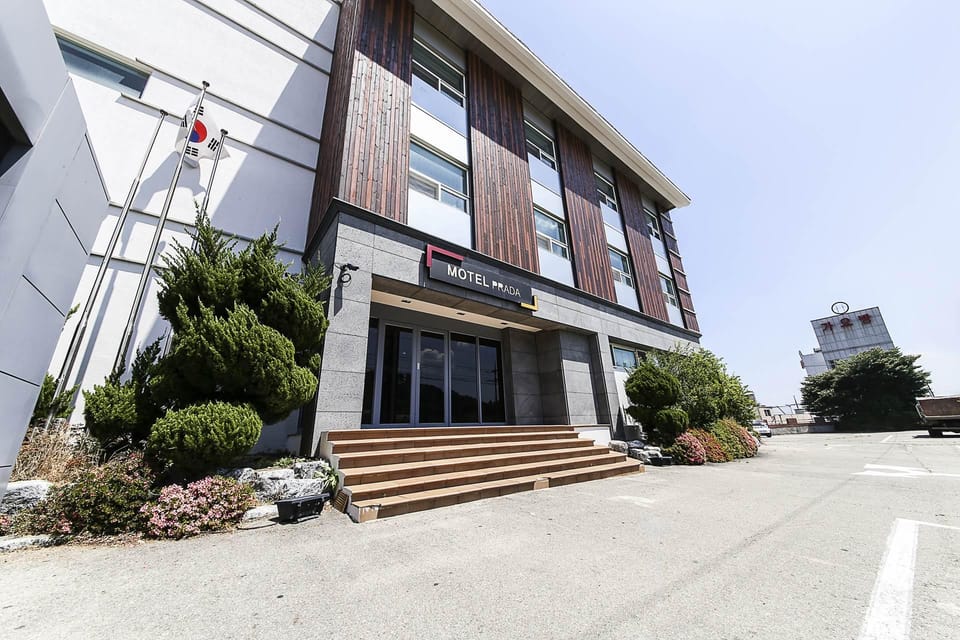 PRADA HOTEL Yeongdeok Motel in South Korea