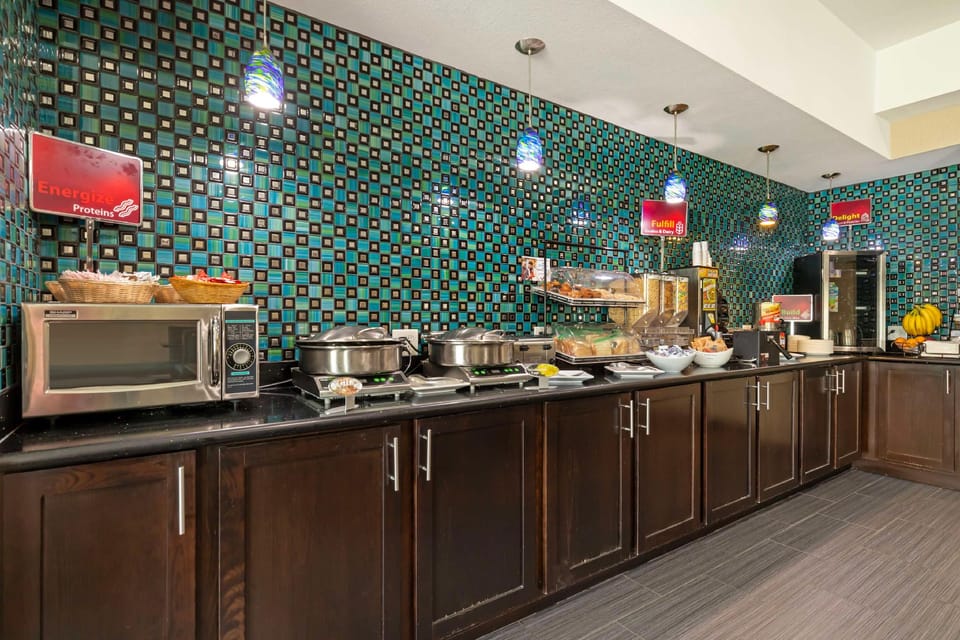 Best Western Plus Pleasanton Hotel Hotel in Rio Grande