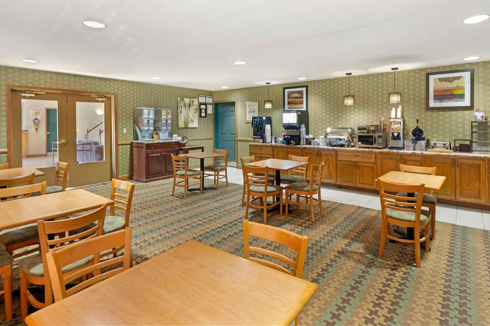 Best Western Plus Waco North Hotel in Bellmead