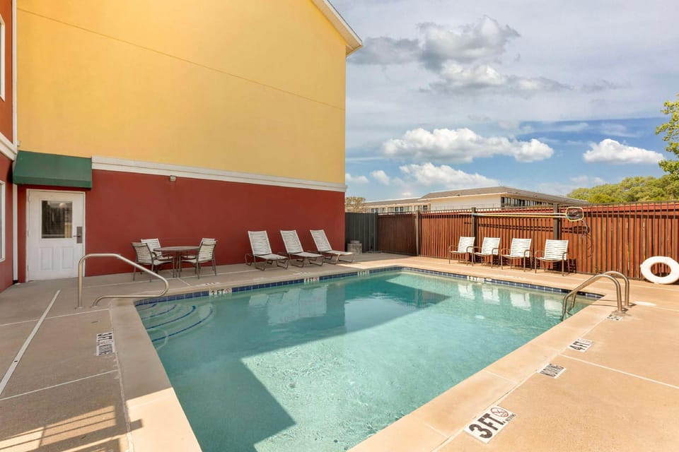 Best Western Plus Waco North Hotel in Bellmead