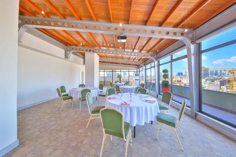 Meeting room / ballrooms