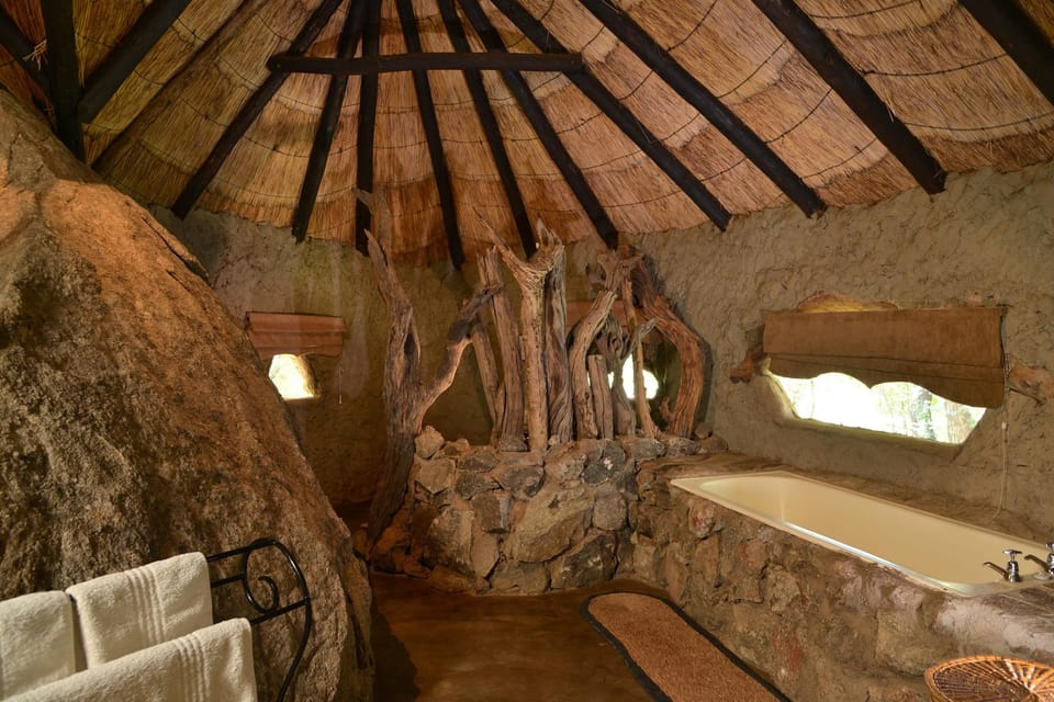Camp Amalinda Hotel in Zimbabwe