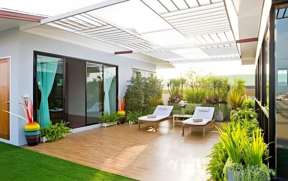Crystal Jade Rayong Hotel Hotel in Rayong, Mueang Rayong District, Rayong, Thailand