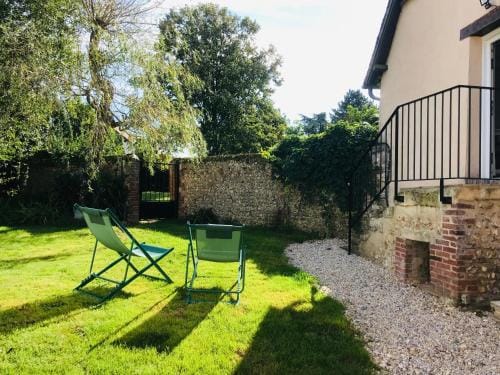 Les chambres d'hotes des Perdrix Hotel in Normandy