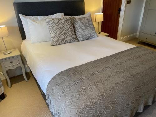 The Crown of Cookham Hotel in Wycombe District